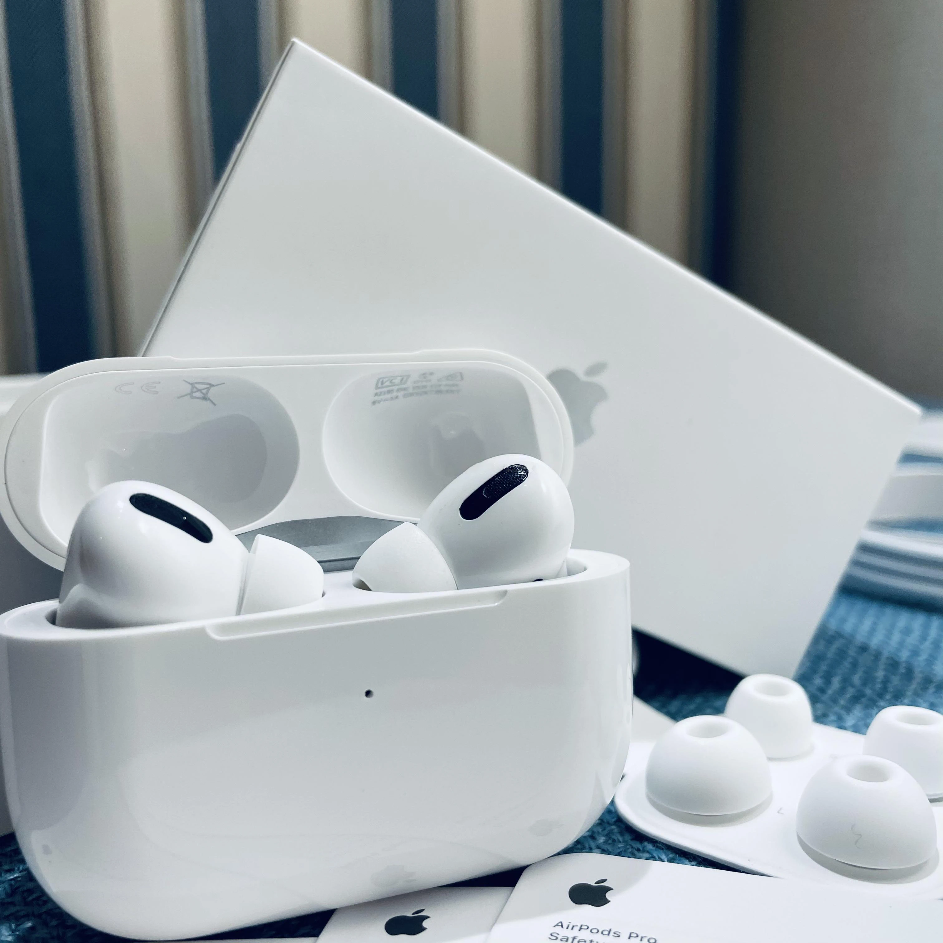 

Original Logo 1:1 Noise Cancellation Air Pro 3 Earphone Air Pro 3 Tws Wireless Earphone Headphone For Air Pro, White