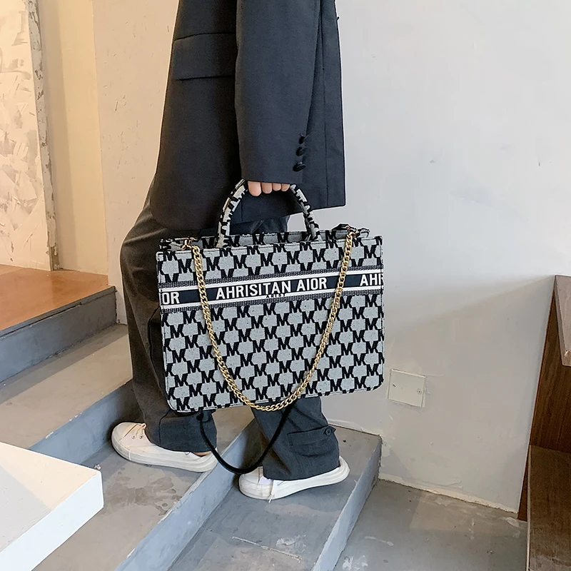 

luxury brand Female Black Plaid Messenger shoulder Bags Elegant women casual tote ladies handbags, As picture