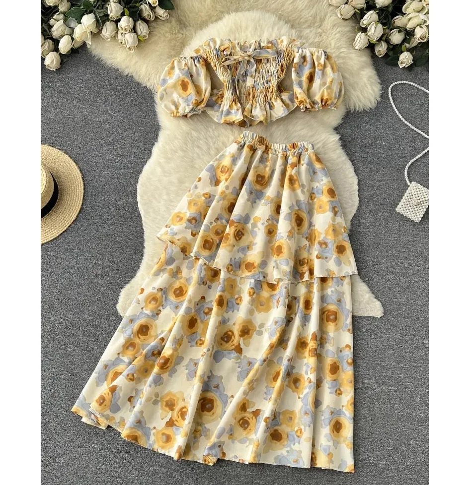 

Holiday Suit Chic Lantern Sleeve Short Top High Waist Pleated Skirt Chiffon Floral Two Piece Set