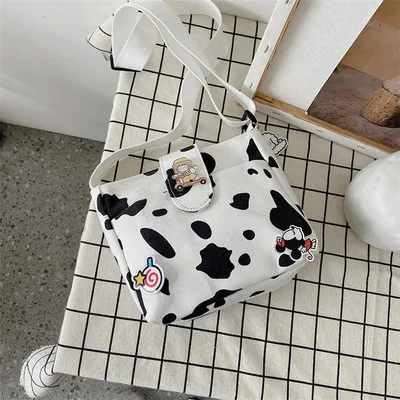 

Big Capacity Cow Pattern Custom Logo Shoulder Bag Messenger Sling Bag Travel Messenger Bag