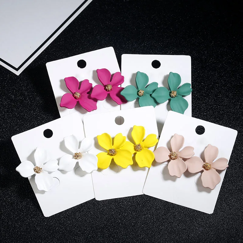 

Women High Quality Flower Stud Earrings Fashion Korean Style Alloy Flower Earrings Accessories Jewelry, Yellow
