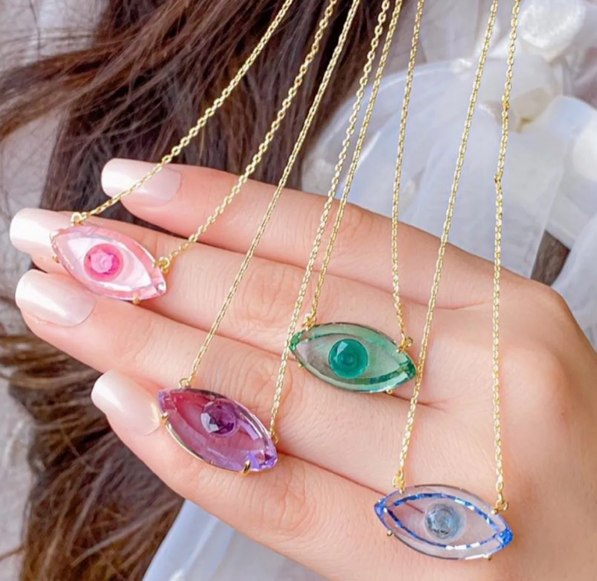 

New factory direct wholesale copper chain glass eye ladies necklace high quality female jewelry necklace, Picture shows