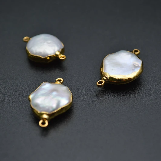 

Anti-rust Gold Plating Natural Fresh Water Pearl Coin Shape Charms / Jewelry connecotrs