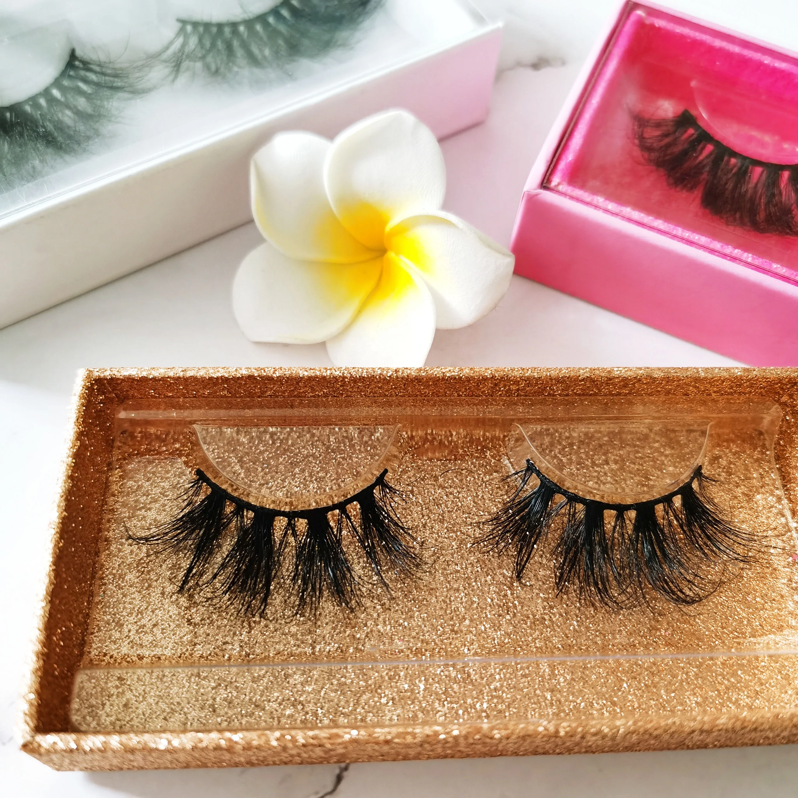 

2020 hot best sale create own brand 5D 25mm mink false eyelashes with packaging box