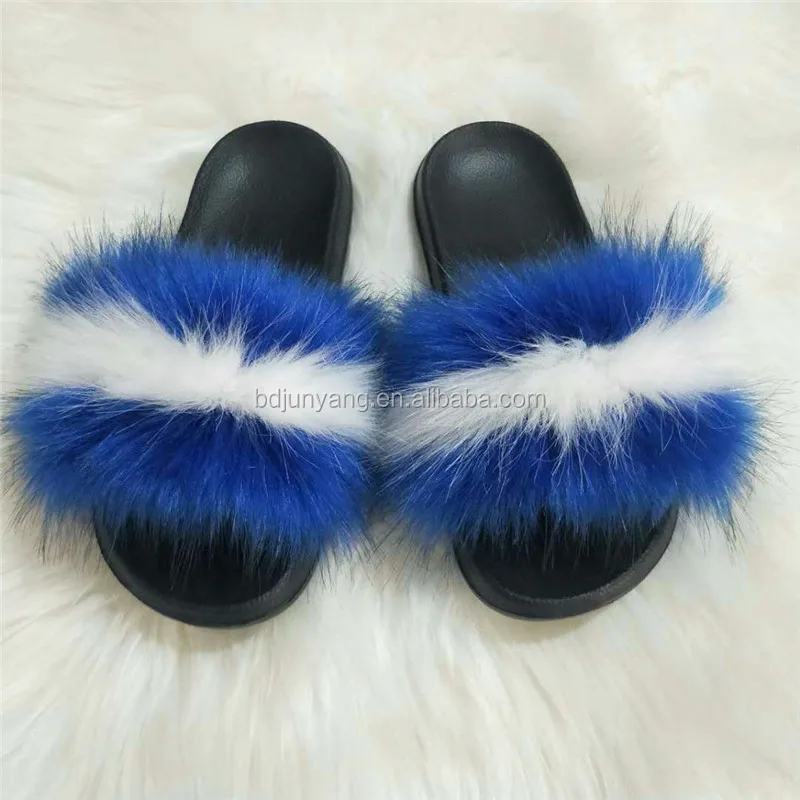 

Indoor room three color faux fur slipper sandals