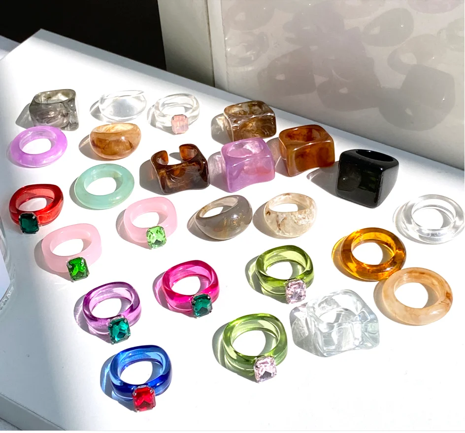 

Dvacaman Chunky 2021 New Arrivals 28 Design Engagement Acrylic Rings Transparent Retro Colorful Resin Ring Accessories Jewelry