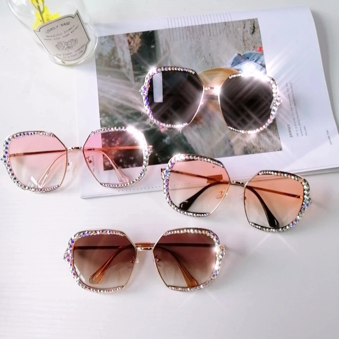 

New Stylish Jeweled Oversized Stainless Steel Women's Transparent Crystal Rhinestone Diamond Frame Sunglasses UV400, Custom colors