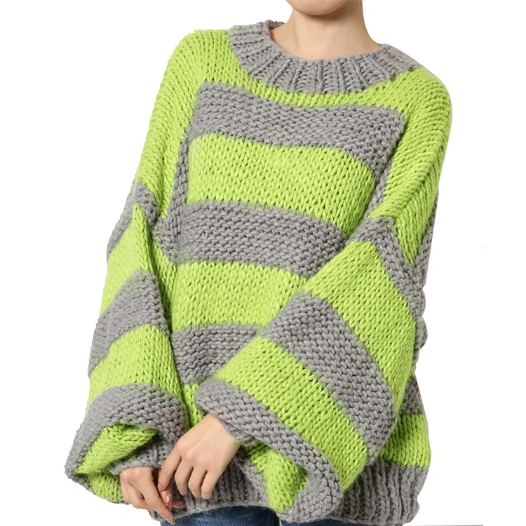 

2022 Factory wholesale round neck long sleeved striated loose knitted pullover sweater for women