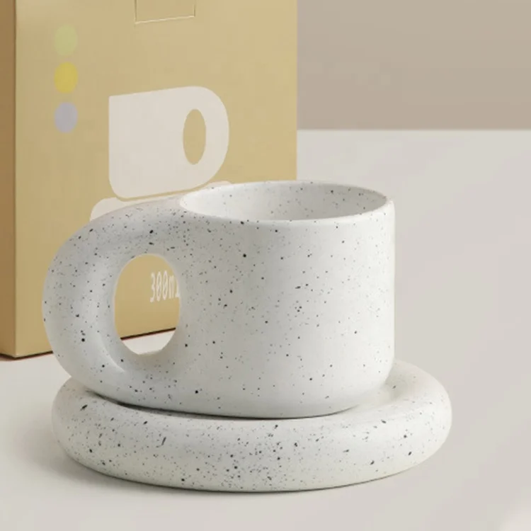 

New design amazon top seller white custom ceramic coffee mug, Black