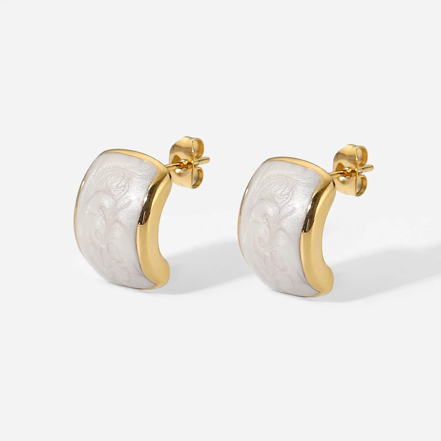 

Curved Rectangular White Oil Dripping Earrings Stainless Steel 14K Gold Plated Enamel Statement Earrings