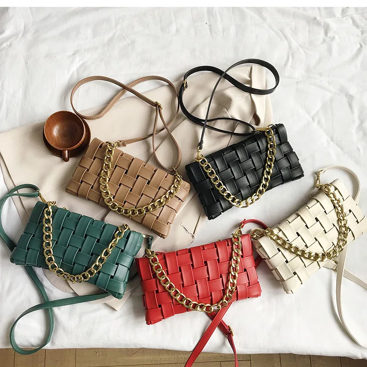 

2020 New Korean Chain handbags one-shoulder bag popular knitting cross-body bags purses for female