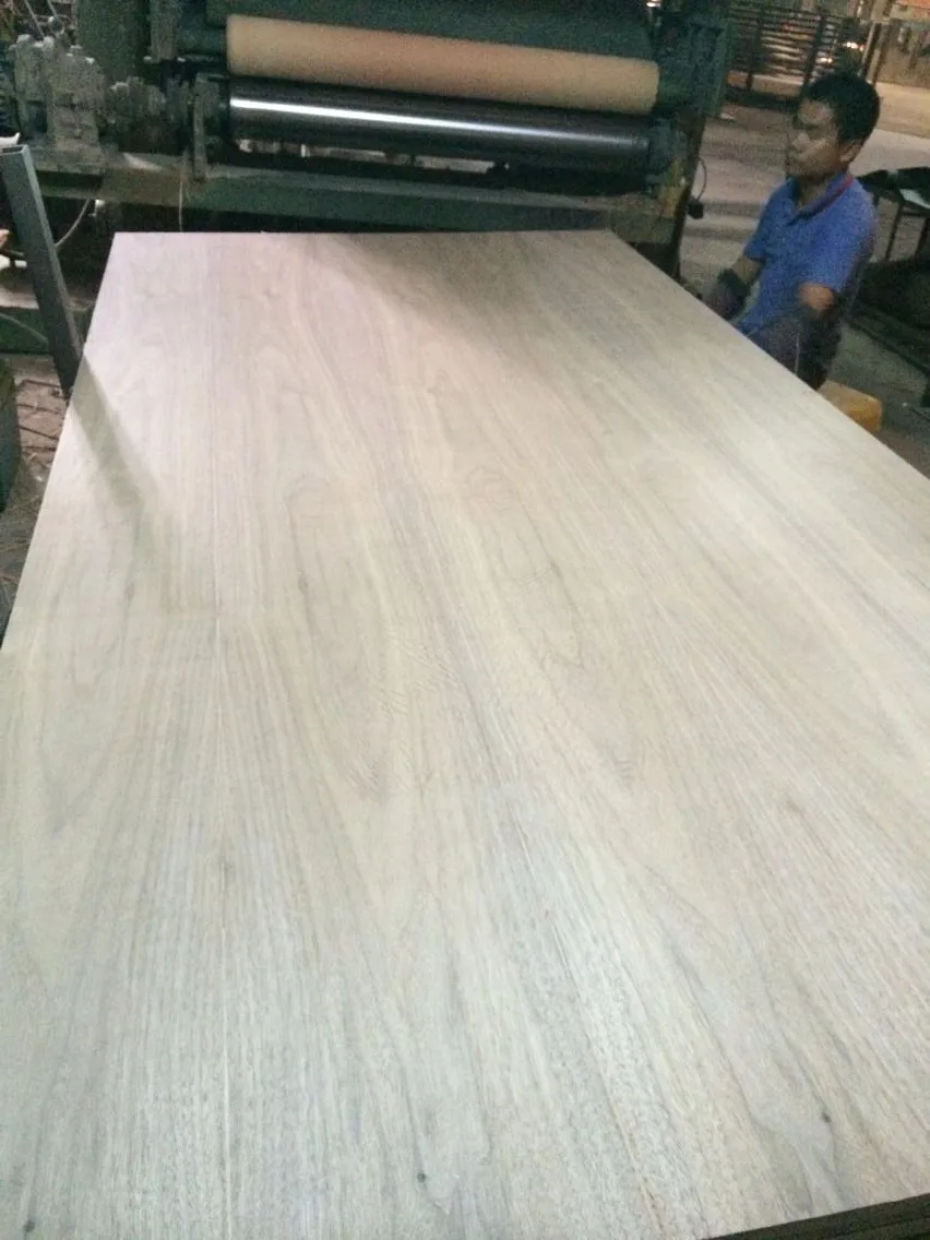 chanta Fsc European  market black walnut  veneer Fancy plywood