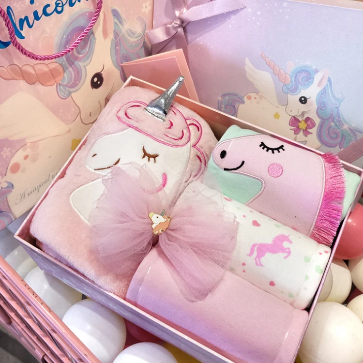 

New Arrival Luxury  Infant Gift Set Clothes With Unicorn Swaddle