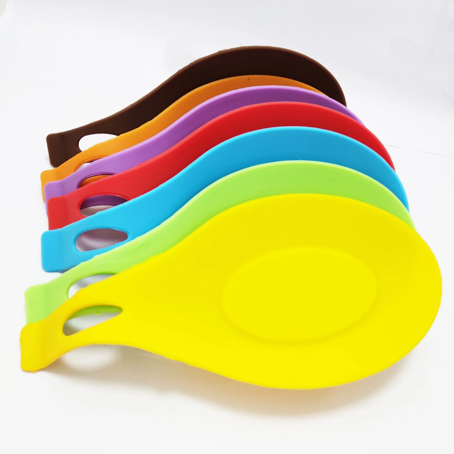 

Wholesale kitchen utensil silicone spoon holder silicone spoon rest mat, Green