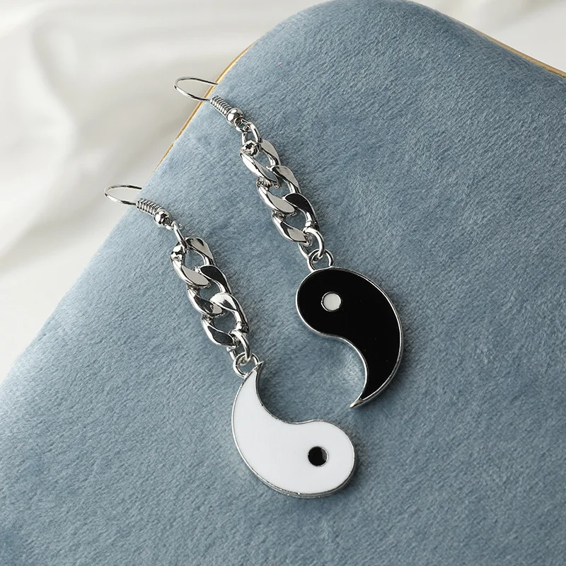 

OUYE 2021 black and white yin yang earrings wholesale hip hop jewelry fashion ins link earrings for women yin and yang earrings, Golden/silver
