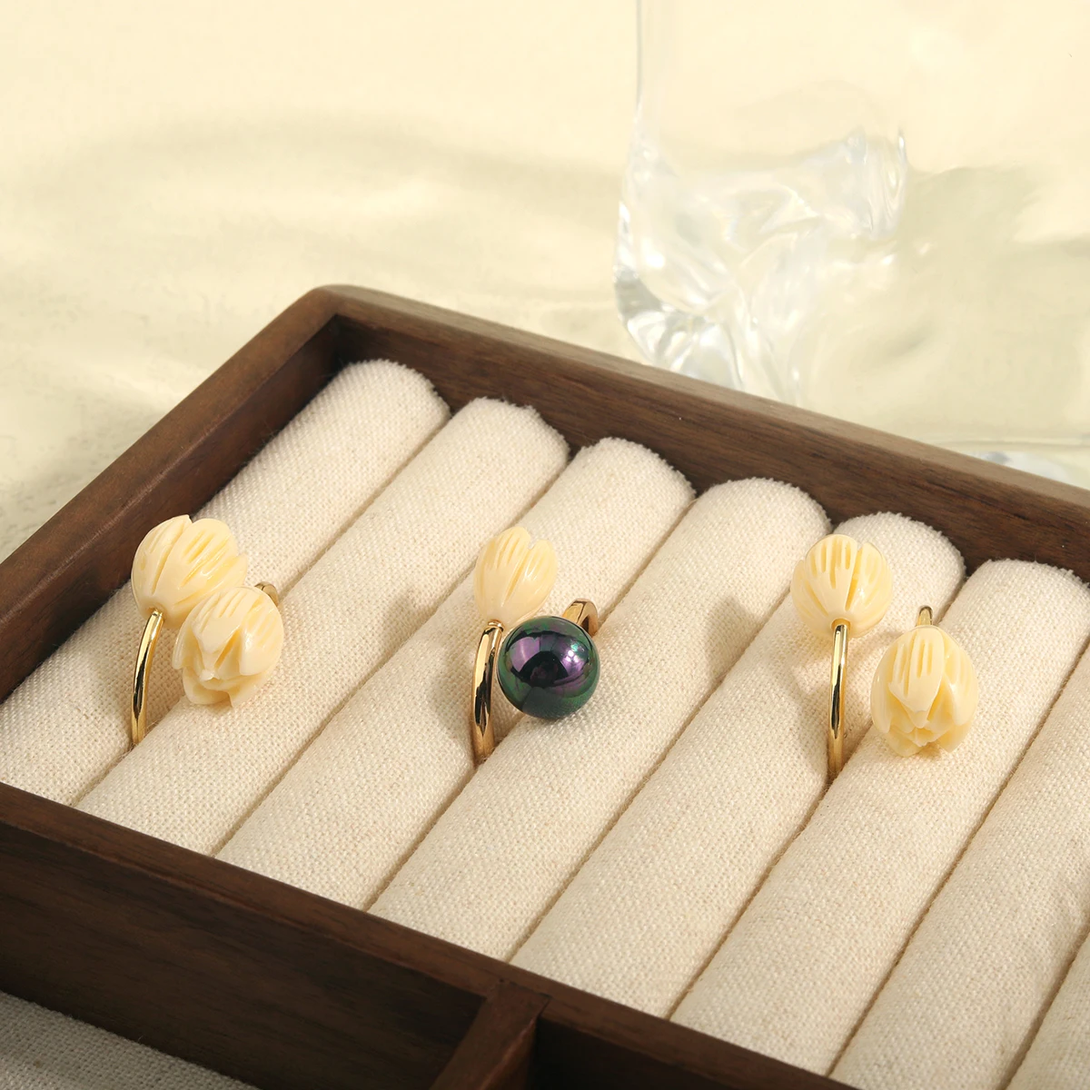 

Hawaiian 14K Gold Plated Copper Ring Adjustable Fashion Shell Pearl Pikake Rings for Women