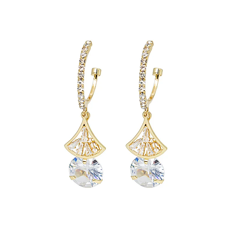 

Sandro Zircon earrings temperament super flash small fan ear hook high-end sense of light luxury popular earrings