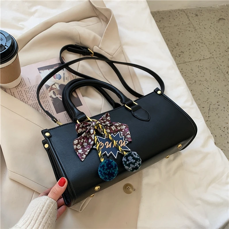 

XP1241 2020 new handbag texture foreign trade fashion wild pillow bag large capacity messenger wholesale