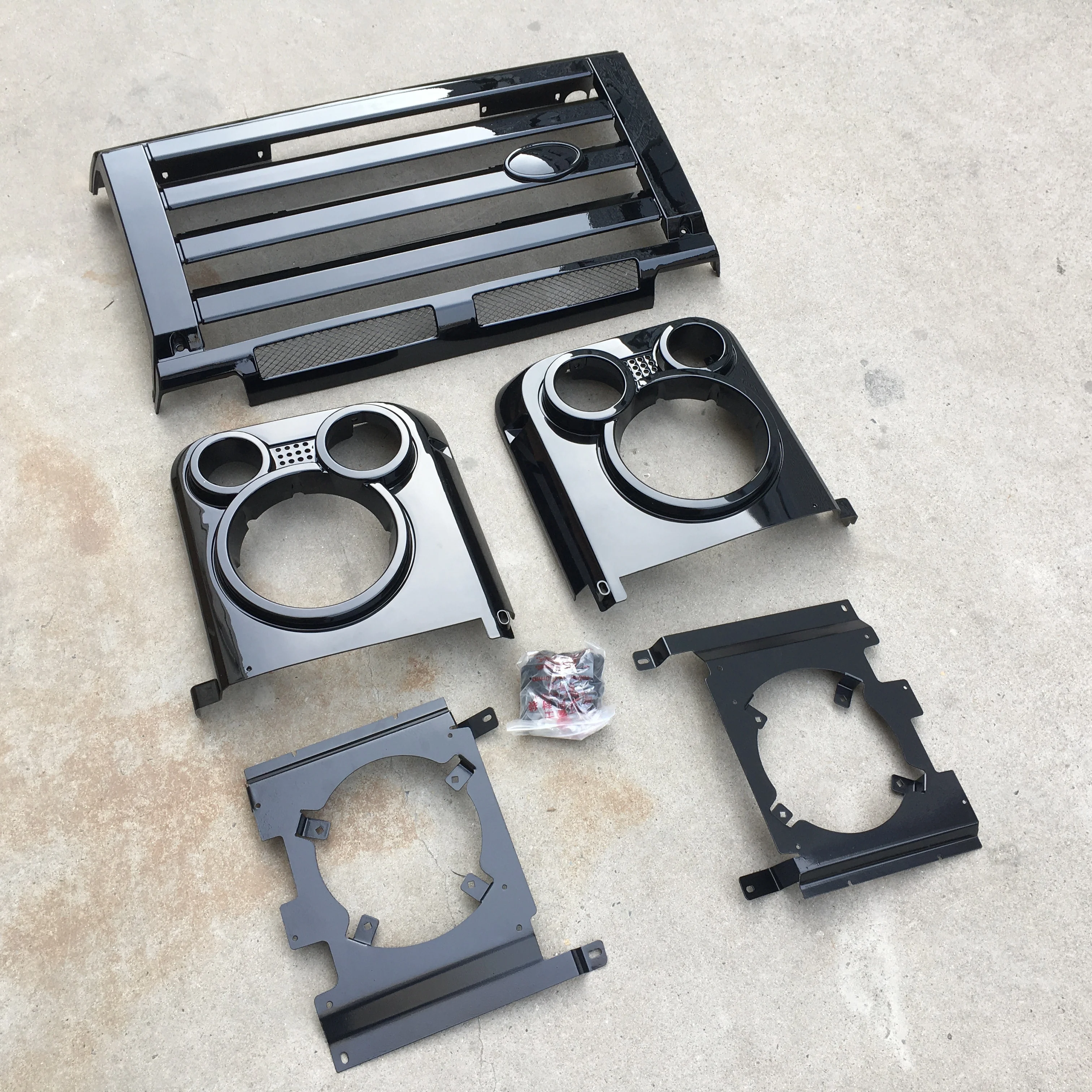 

For Land Rover Defender 90/110 Grile SVX Black & Silver From BDL Company In China