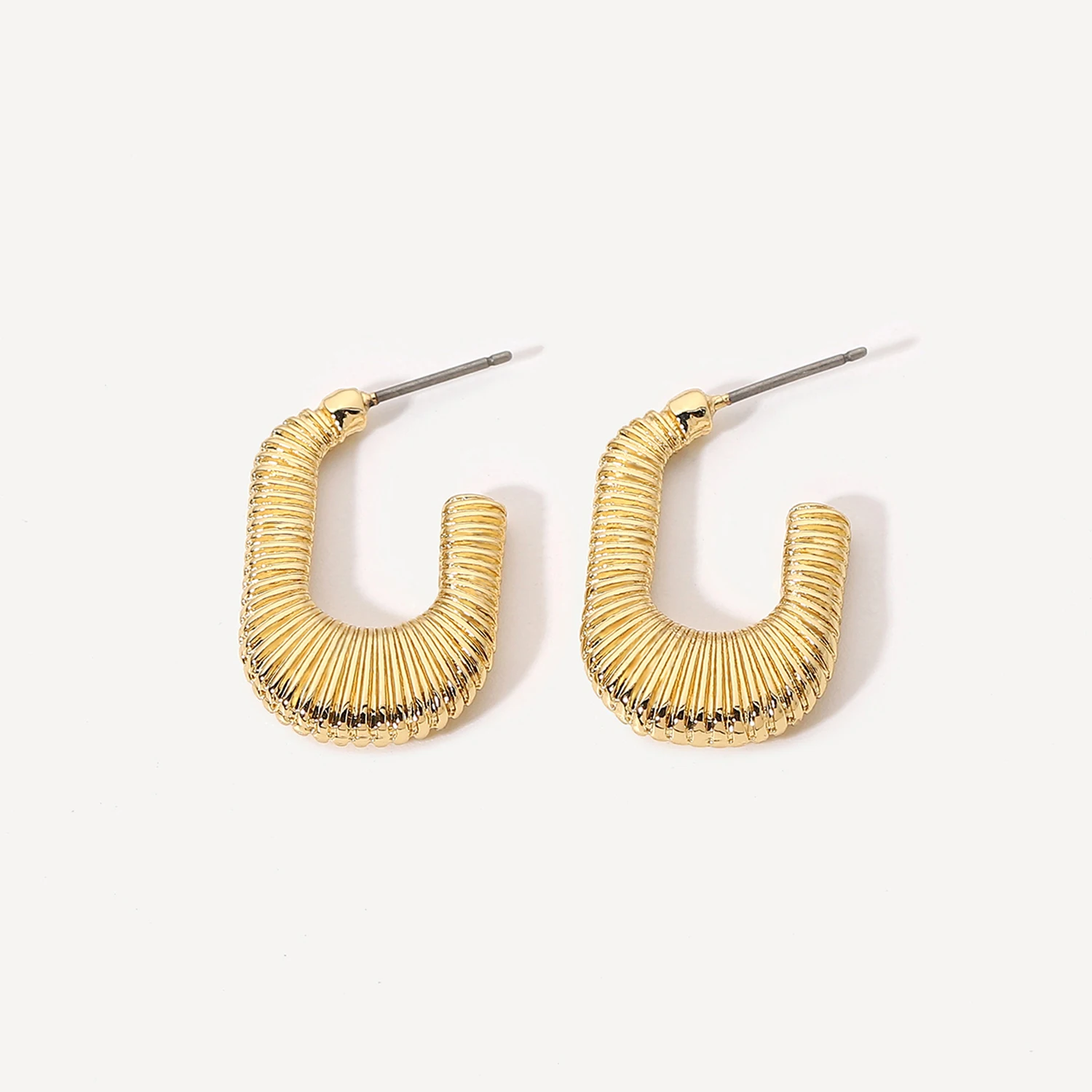 

Women Simple Striped Ear Studs Jewelry Alloy Chunky Gold Earrings Geometric U Shaped Hoop Earrings For Autumn Winter