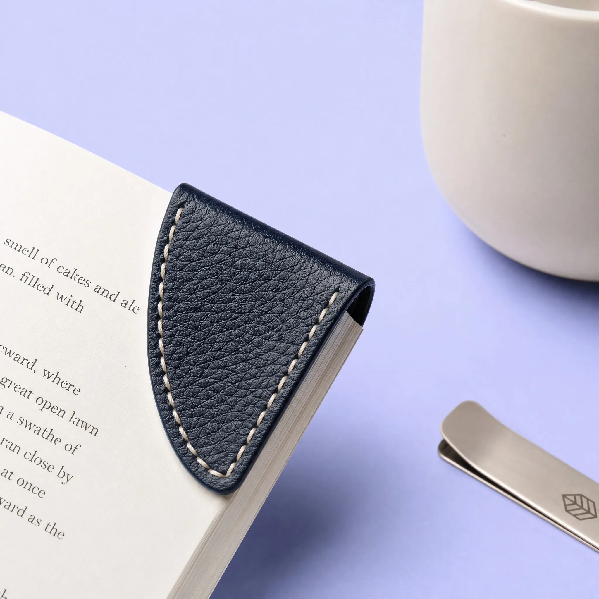 Custom Hand Stitched Pebble Grain Leather Corner Bookmark Triangle Page Protector