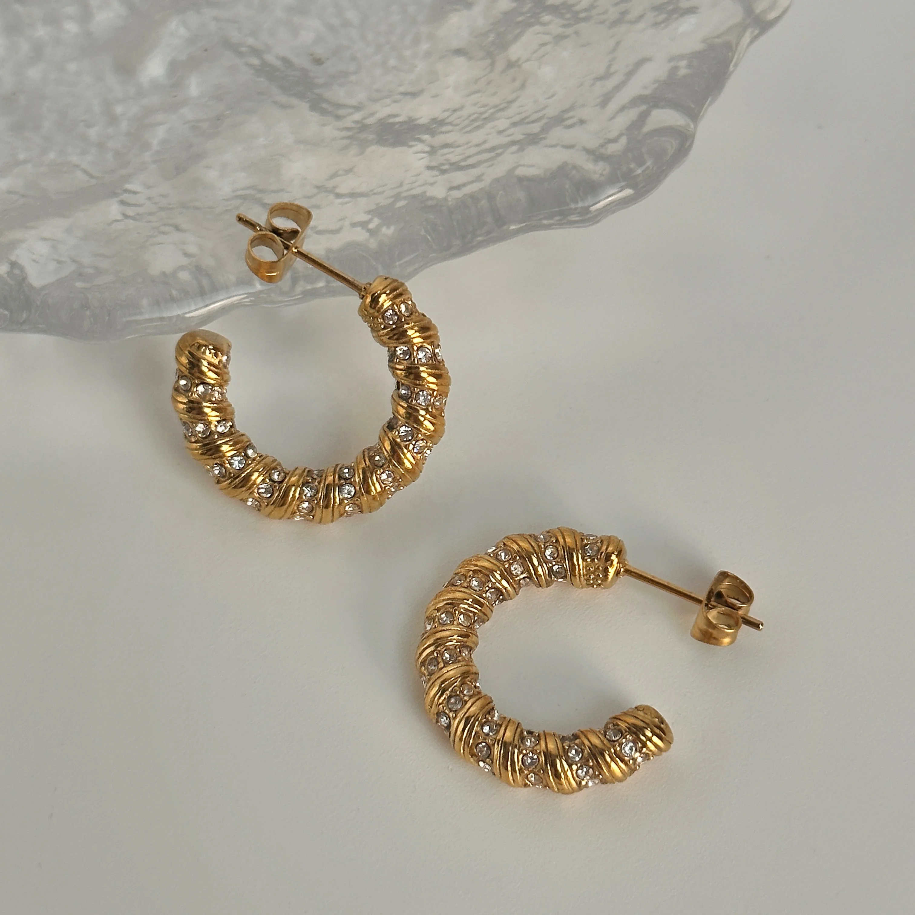 

2024 Dazan Summer New 18k Gold Plated Unique Hypoallergenic Stainless Steel Vintage Medieval Design Twist Zircon Earrings