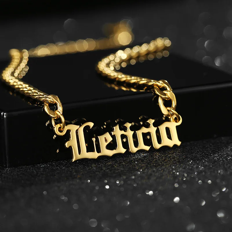 

Support a piece of customization personalized name necklace old English custom nameplate with cuban link chain necklace for men