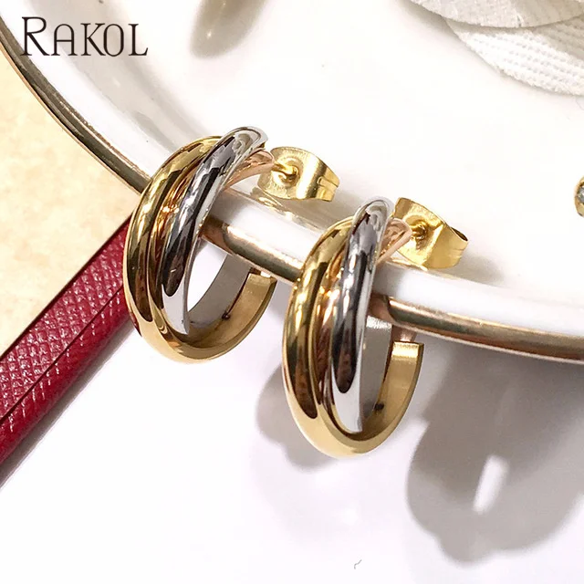 

RAKOL APBB024 Symbolize Love Friendship Classic Titanium Stainless Steel Three-color Three-ring Small C-shaped Earring, Picture shows