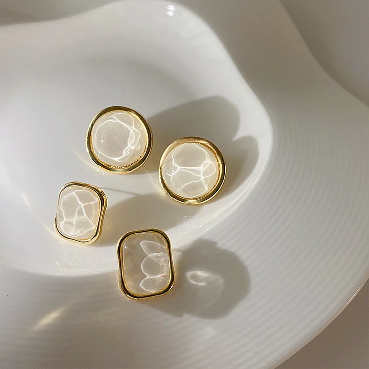 

Vershal Retro French Style Water Wave Gold Plated Geometric Earrings Jewelry For Women