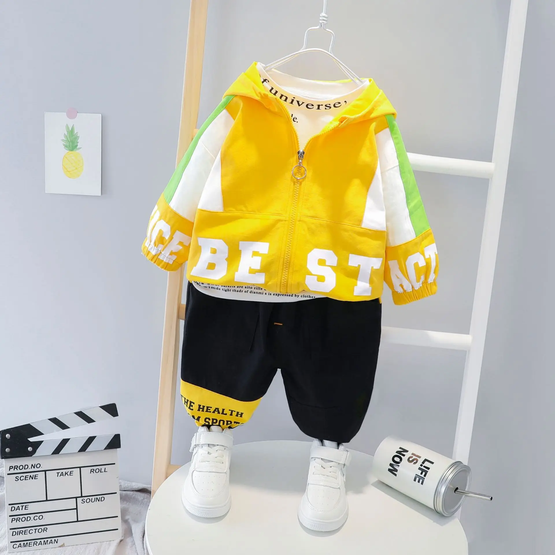 

Children's Wear Korean Autumn Version Of The Three-piece Baby Long Sleeve English Alphabet And Cartoon Set, Picture show