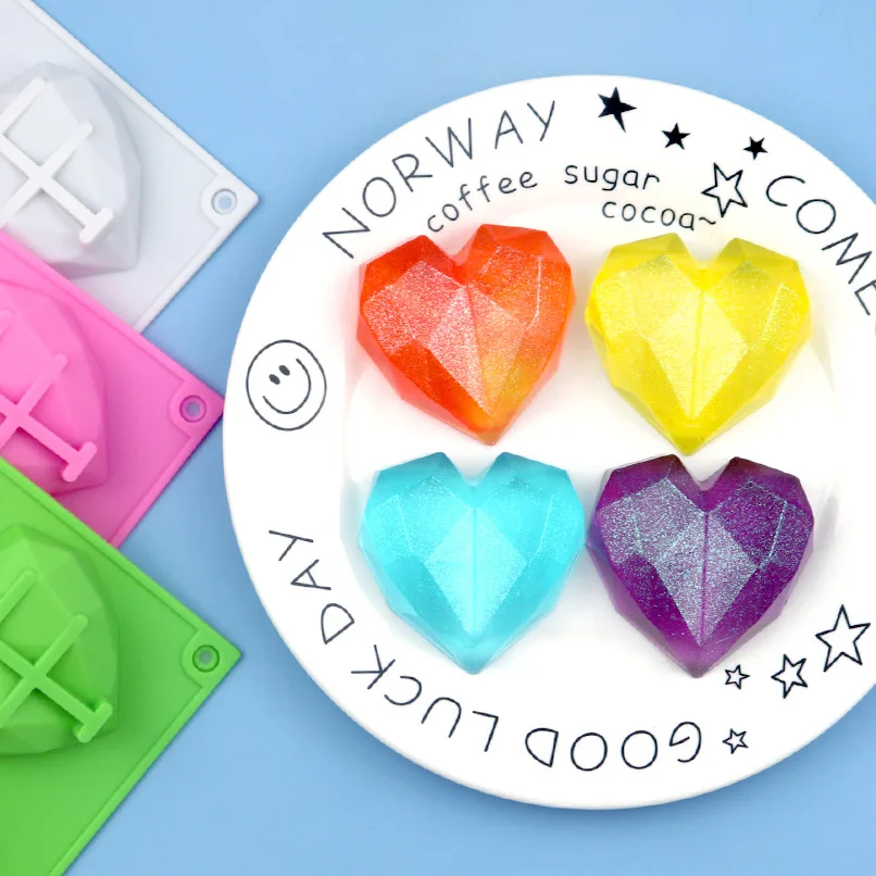 

Spot wholesale 6-connected three-dimensional small love silicone cake mold