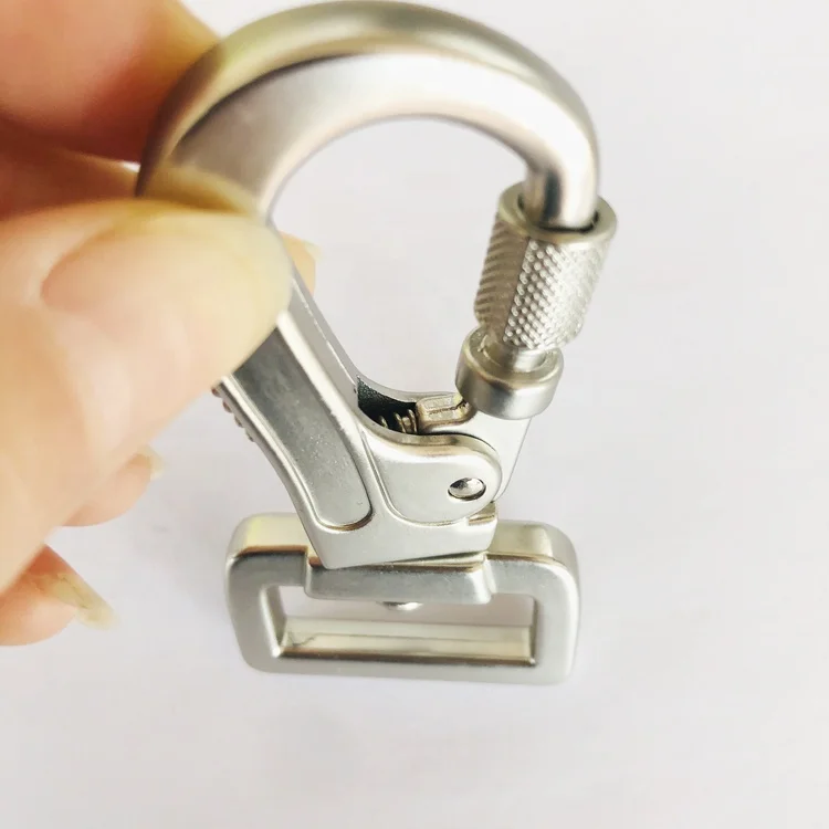 

High quality black dog leash carabiner hook with lock 1 inch chain hook 20mm small hook