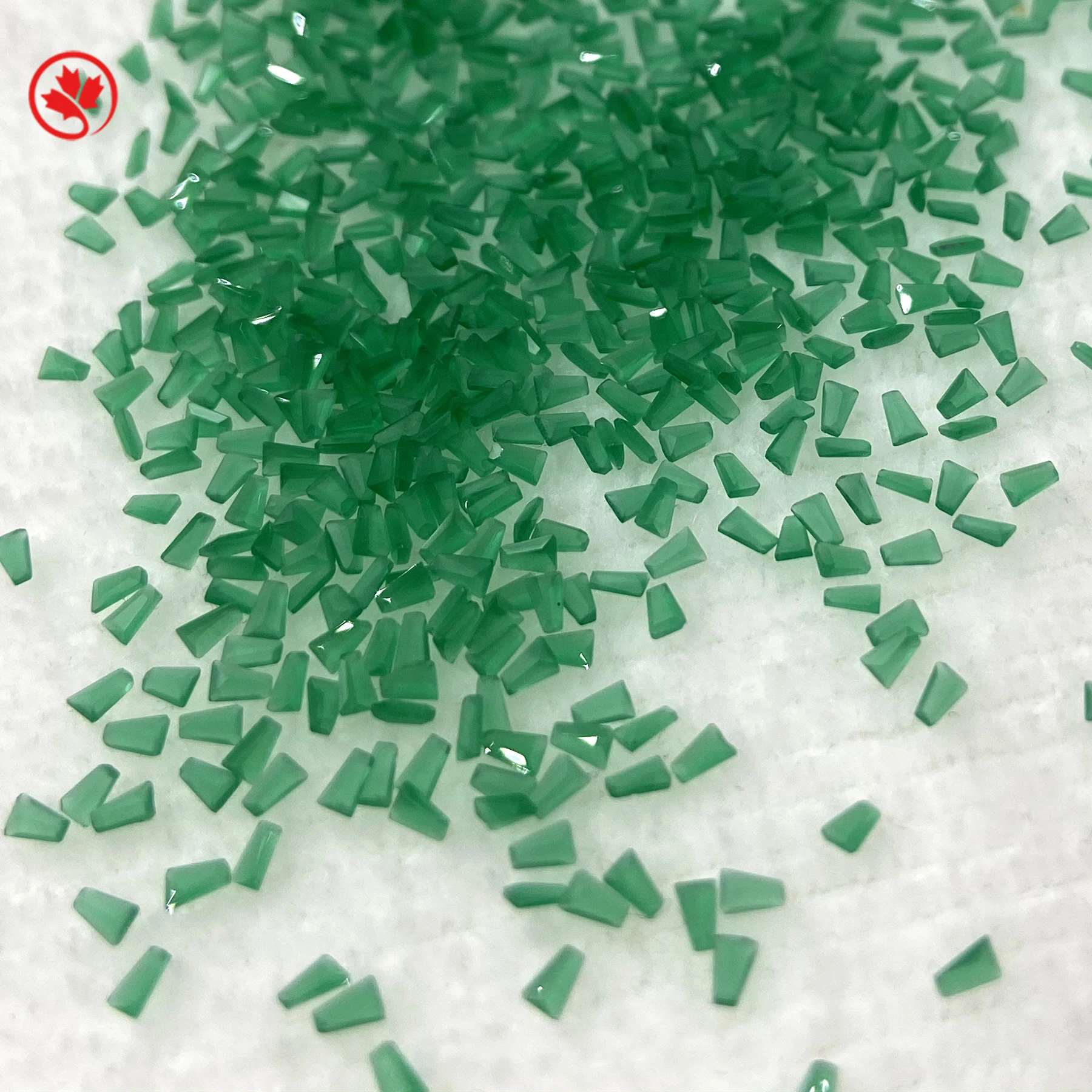 

high quality trapezoid green sand bottom glass stone for earring making