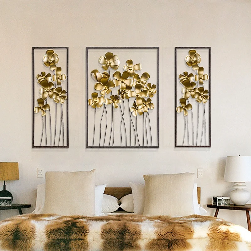 

Modern Luxury Gold Leaf Flowers Living Room Round Metal Wall Hanging Decor
