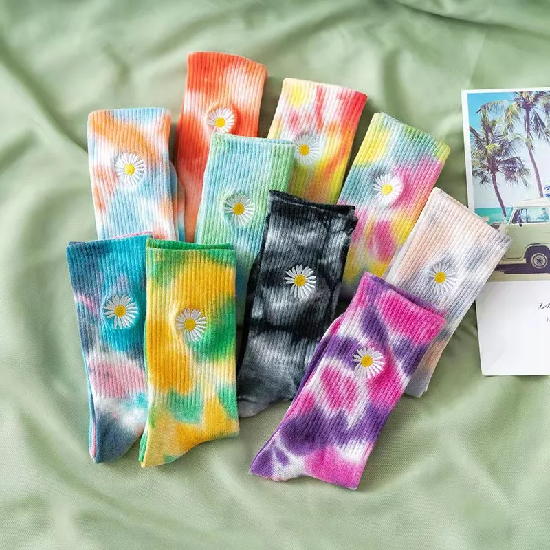 

Fashionable Colorful Embroidery Daisy Unisex Sport Cotton Tie Dye Socks