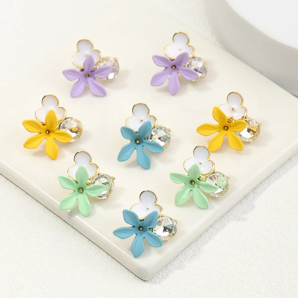 

Wholesale Fashion Design Hanging Flower Earrings Diamond Earrings Studs For Women