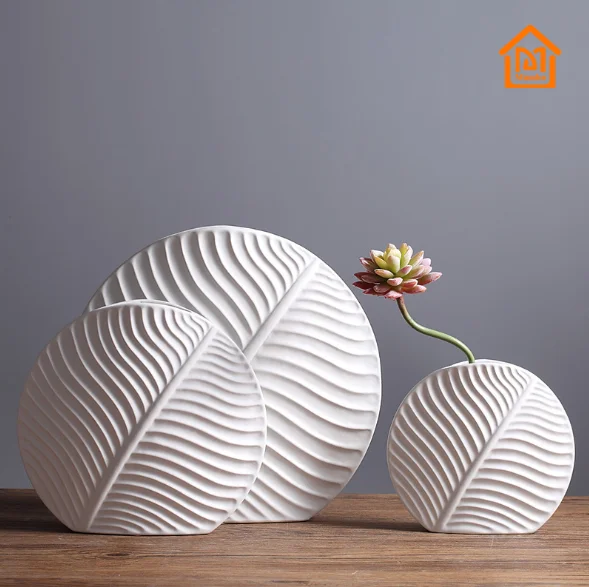 

Nordic leaves furnishing soft decorations simple white ceramic vase modern arts and crafts decoration vase, Golden