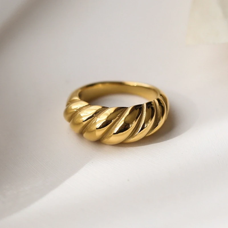 

Qings Wholesale Custom High End Hypoallergenic Women Jewelry 18K Gold Plated Stainless Steel Chunky Twisted Croissant Dome Ring