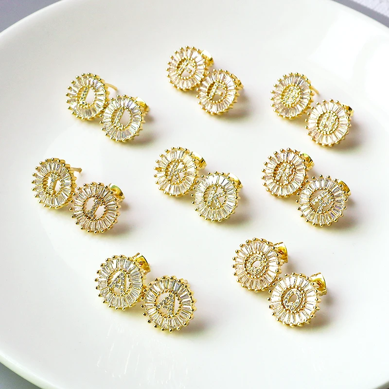 

Trendy 2021 high quality jewelry 18K gold plated letter stud initial earring