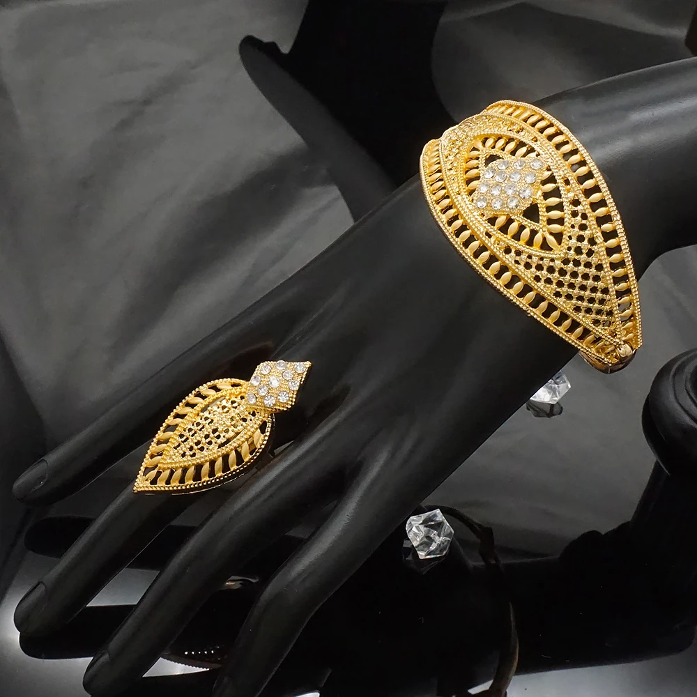 

2020 new design beautiful fashion wedding party design african jewelry sets in stock items CJ1032, Gold