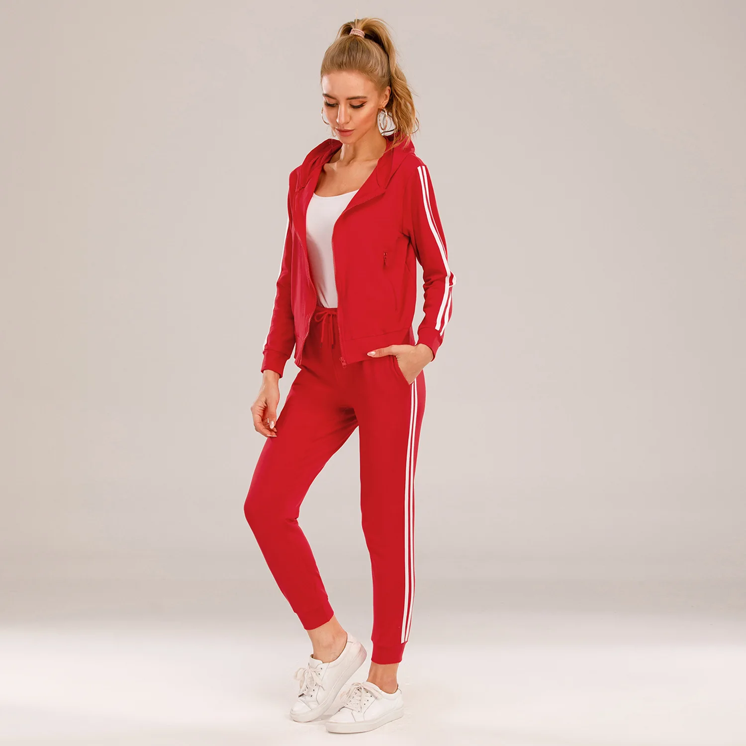 

Custom Private Label and Logo Active Apparel Women Stripe Tracksuits 2 Piece Matching Sweat suits