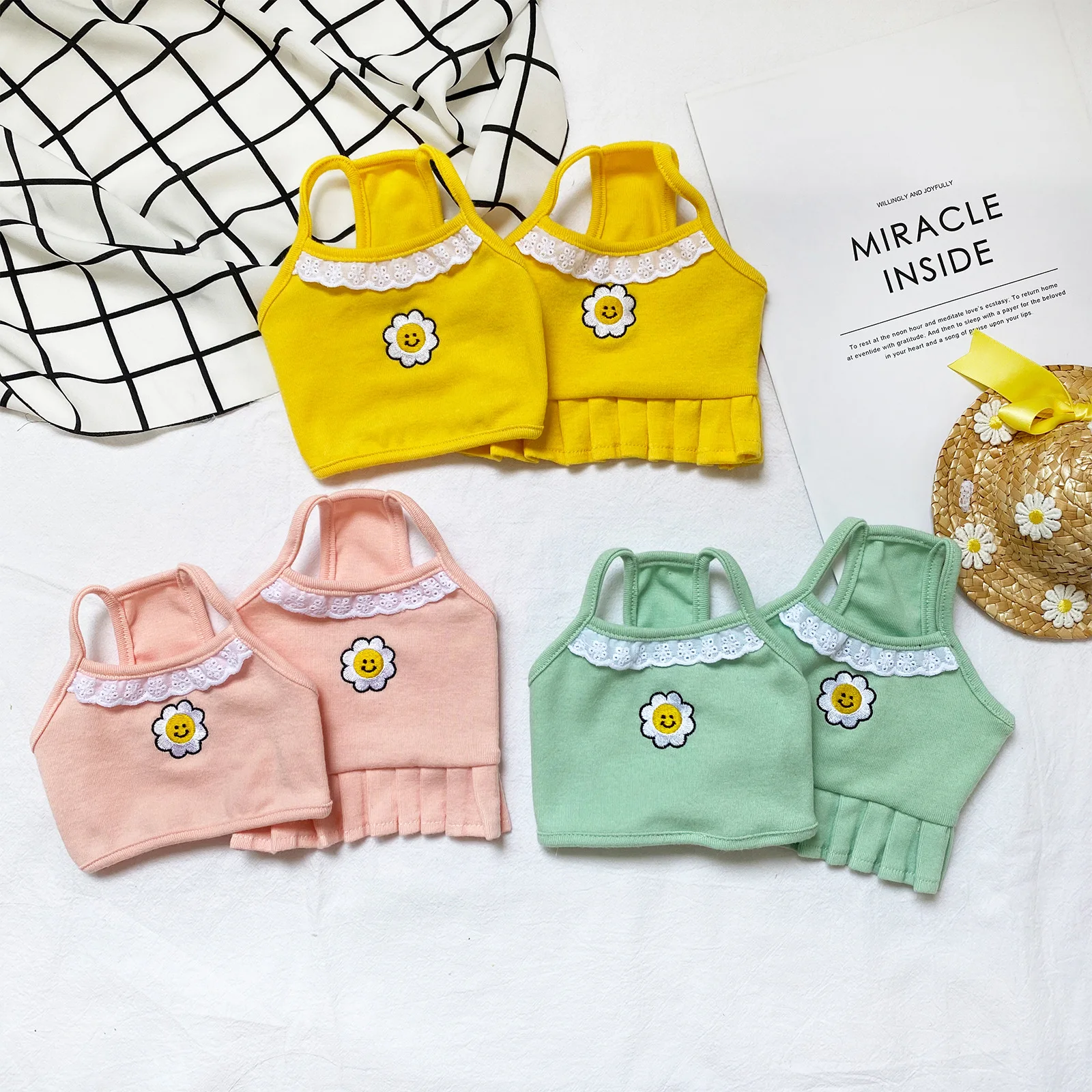 

Popular cute cartoon short pet clothes summer cotton puppy vest