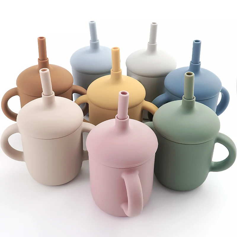 

2021 New Design Born Gift Wholesale Baby Silicone Straw Cup With Handle Non-Toxic Children Portable Training Waterproof Cup, 8 colors