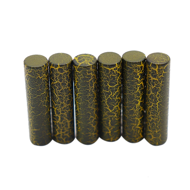 

Weiou Manufacturer Shoe Accessories Special Material Metal Aglets Shoe Decorations Natural Yellow Cracked Metal Aglets