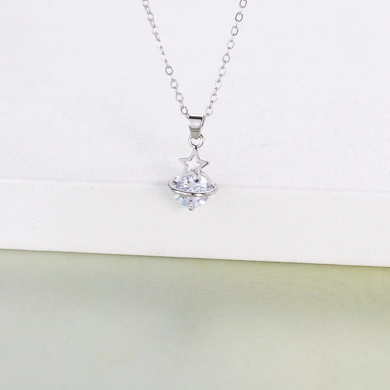 

New personalized retro clavicle chain female joker single diamond star zircon necklace necklace ornaments