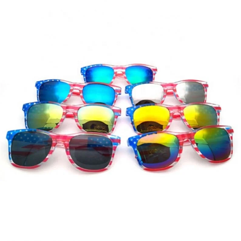 

Party Gradient Sun Glasses Rectangle Sunglasses in Stock, 4 colors
