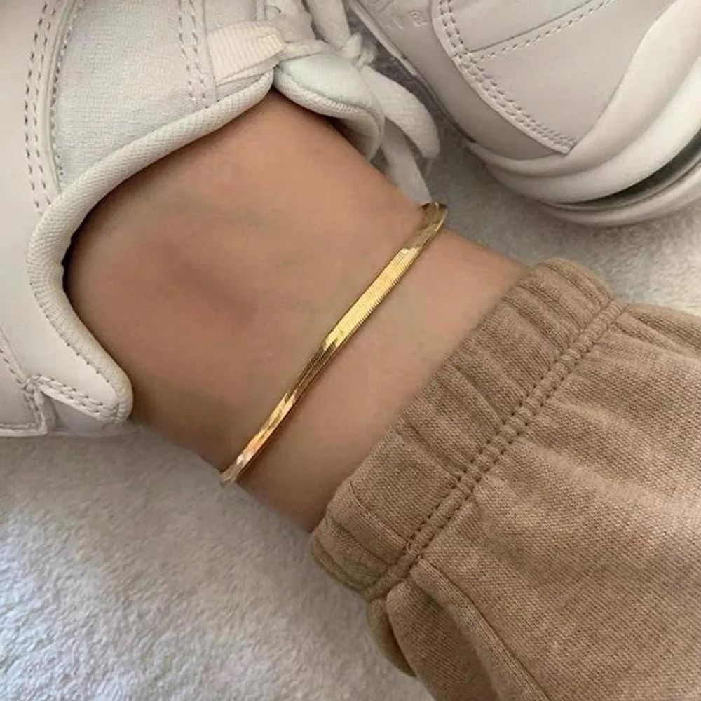 

Dainty Feet Jewelry 18k Real Gold Plated Stainless Steel Flat Snake Ankle Bracelet Women Stylish Herringbone Chain Anklet