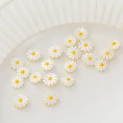 Lovely Natural Shell Daisy Sunflower Beads Necklac