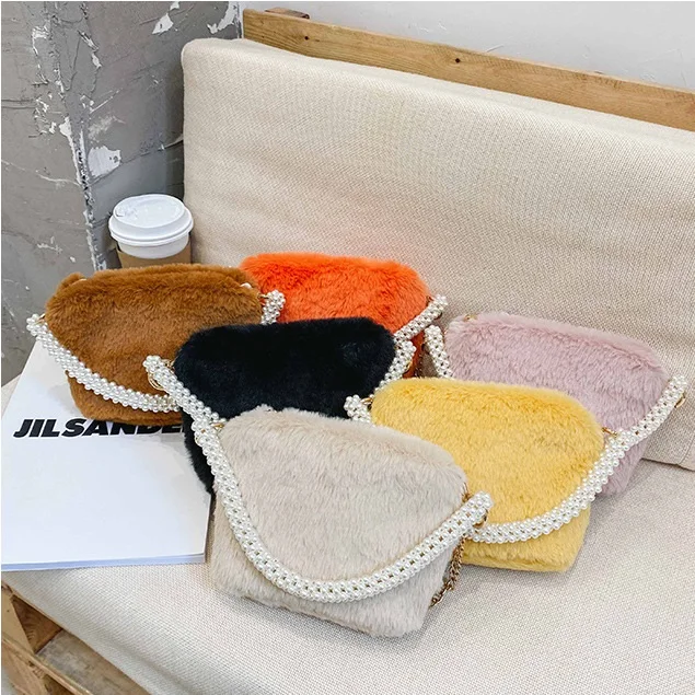 

New fashion girls winter furry Pearl handbag cute solid chain bag purse for girls, Picture shows