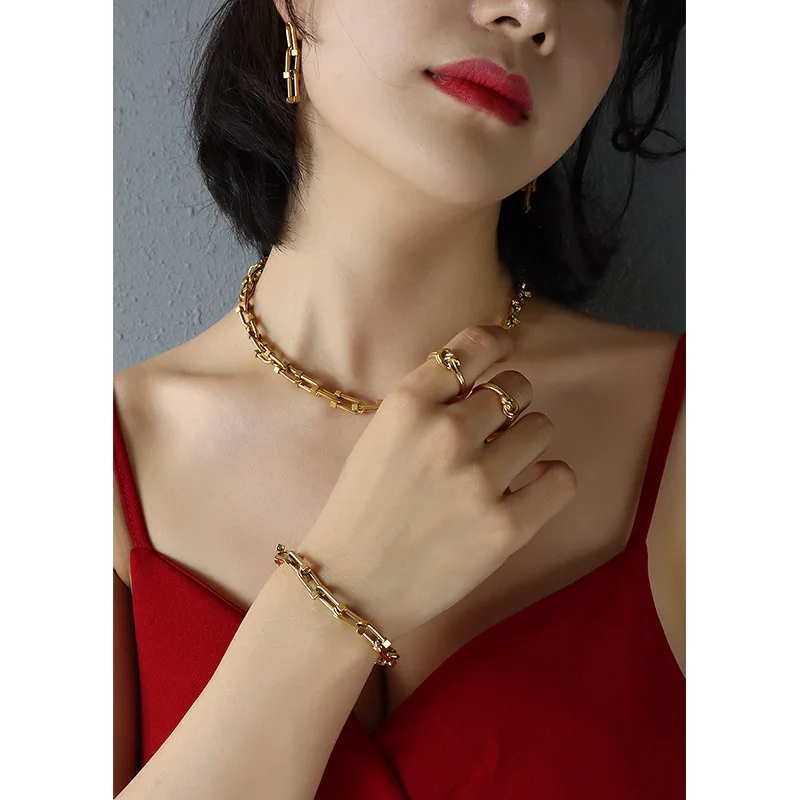 

exaggerated U-shaped horseshoe buckle thick chain necklace female earrings stainless steel 18k gold bracelet jewelry set